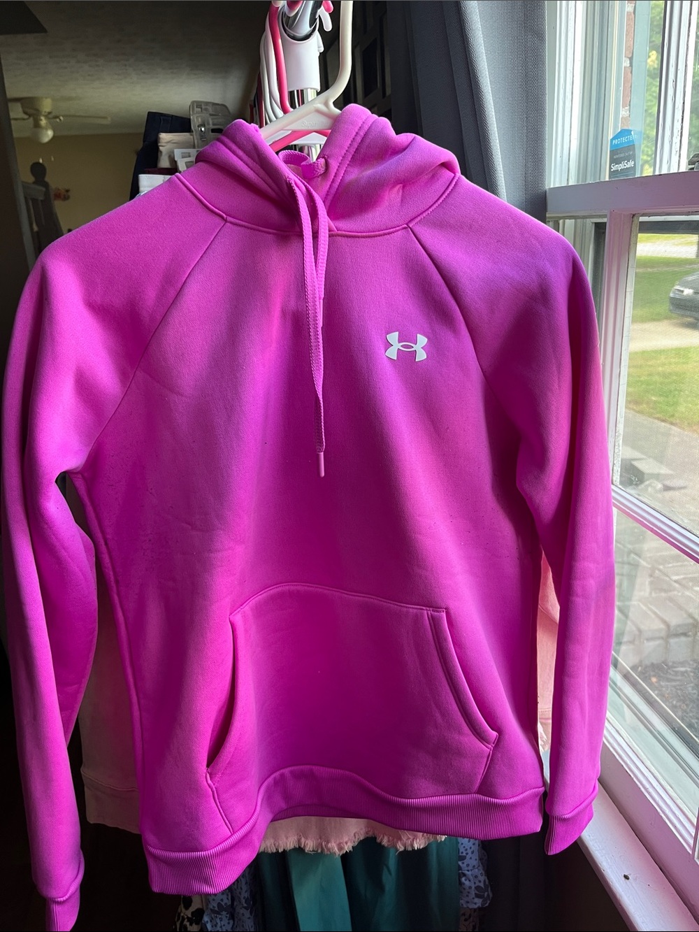 Under Armour Womens Bright Magenta Pullover Hoodie